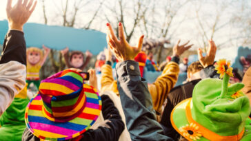 Karneval Fasching oder Fastnacht