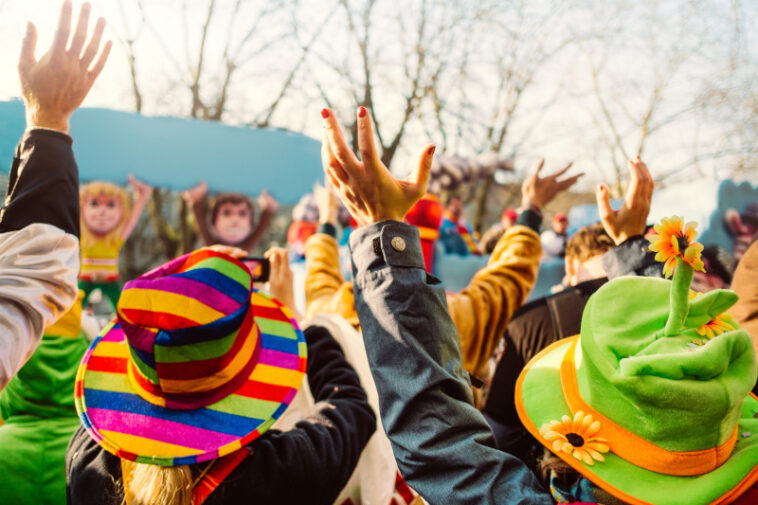 Karneval Fasching oder Fastnacht
